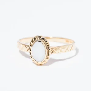 Vintage Opal Soft Shimmer Ring