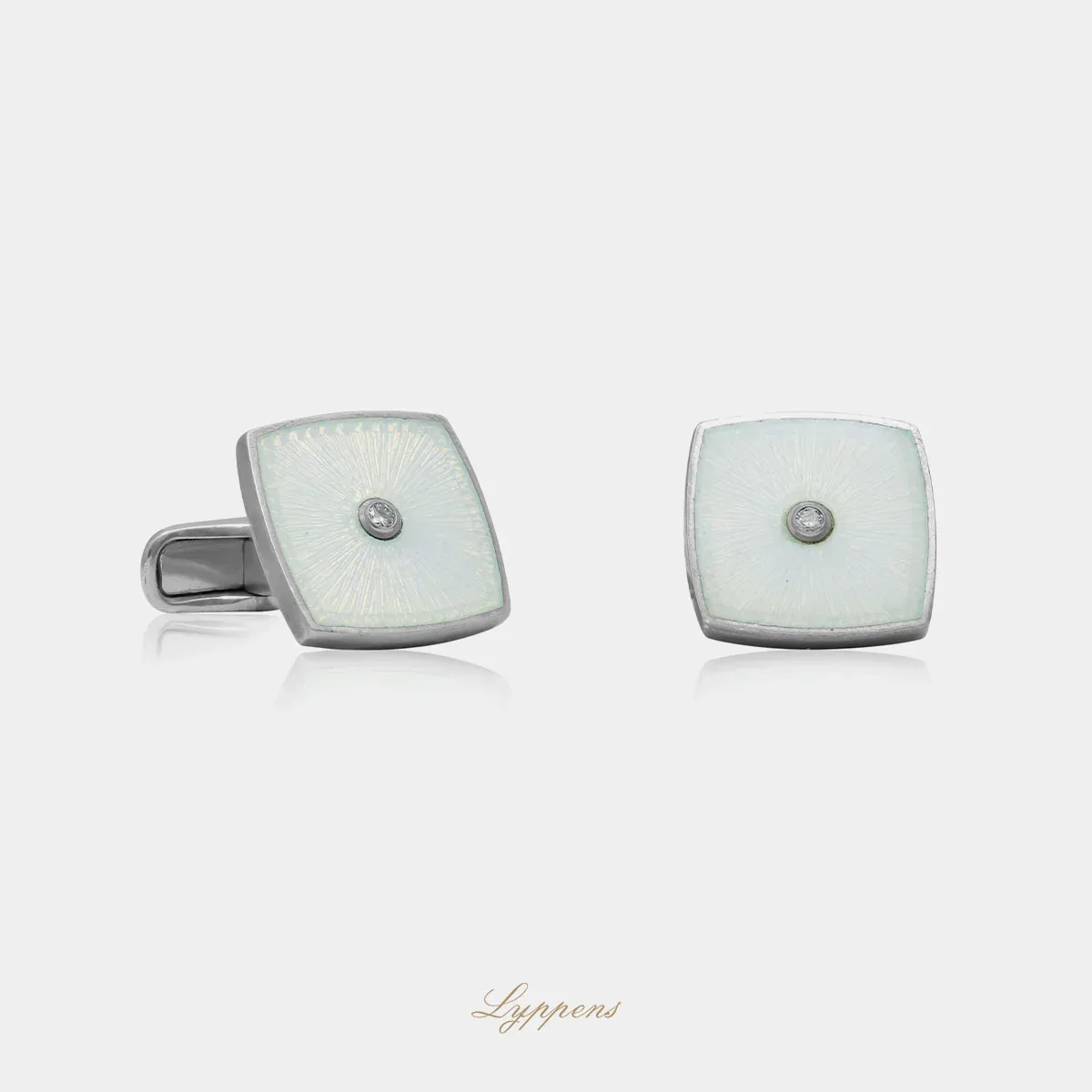 Zilveren manchetknopen met emaille en diamant